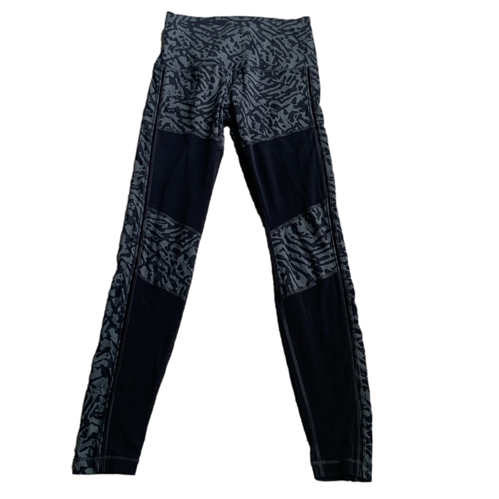 Lululemon Hot to Street Yoga Legging Mesh Animal Print Pant